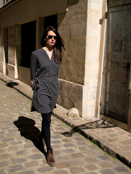 Women's Travel Dress: Hidden Pockets, Elegant Design - Clothing